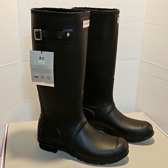 (NWT) TALL HUNTER BOOTS - Picture 2 of 9